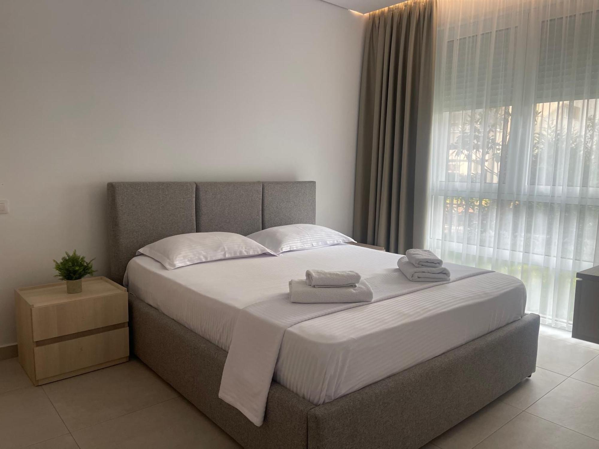 Eme Apartments - Kompleksi San Pietro, Gjiri I Lalzit Durrës Exterior foto