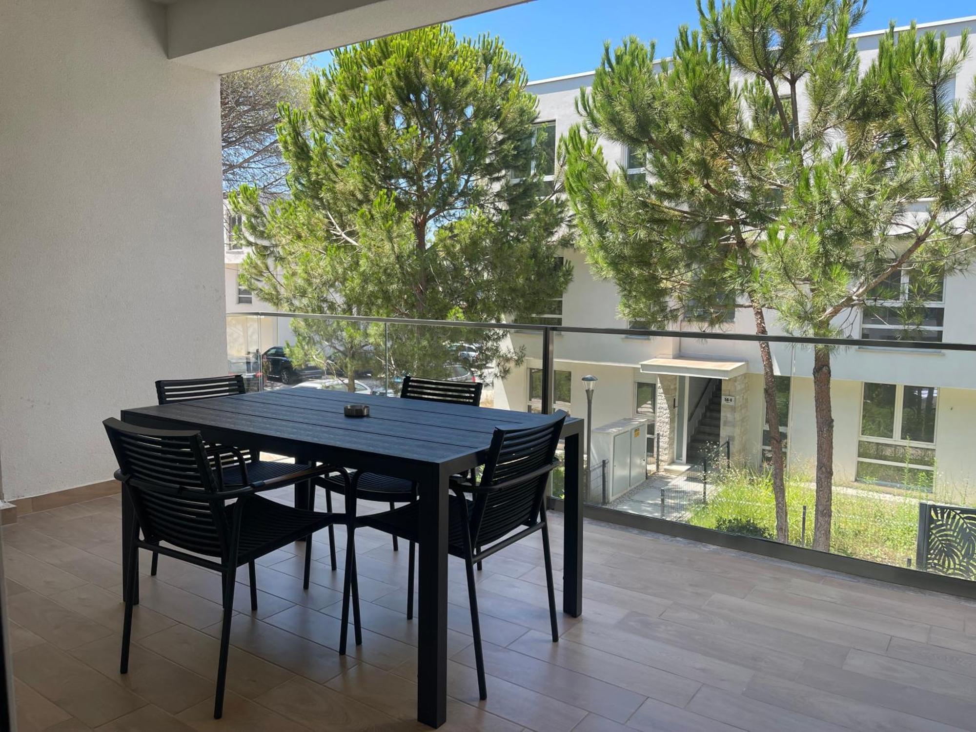 Eme Apartments - Kompleksi San Pietro, Gjiri I Lalzit Durrës Exterior foto